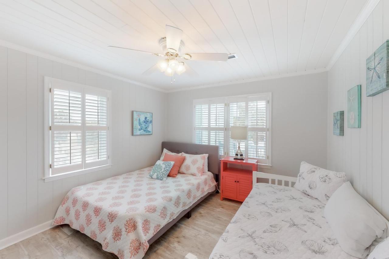 Villa Barefoot Bungalow à Edisto Beach Extérieur photo