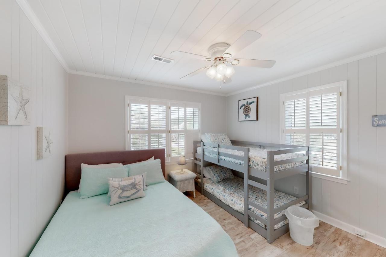 Villa Barefoot Bungalow à Edisto Beach Extérieur photo
